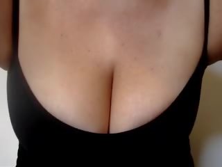 Batinas Big Tits Close Up Nipples 3