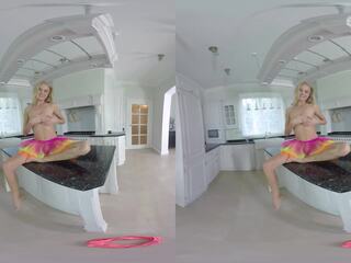 Mini blondinke mastrubacija na na kuhinja counter: odrasli posnetek af | sex