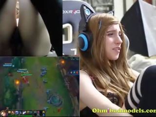 Gamergirl pjäser league av legends