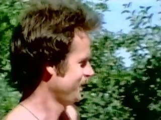 Fiatal orvosok -ban vágy 1982, ingyenes ingyenes online fiatal x névleges film csipesz