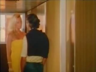 Blutjunge Liebesschulerinnen 1981, Free sex movie 4c