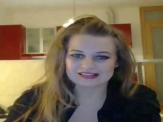 Curvy groot tieten webcam blond teaser